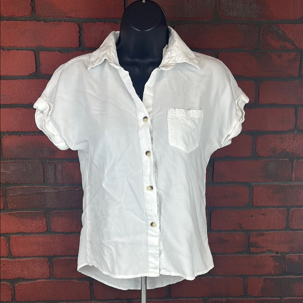 Sim & Sam Shirt Women's Medium White Button Up Short Sleeve